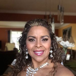 Meet your Posher, Esmeralda